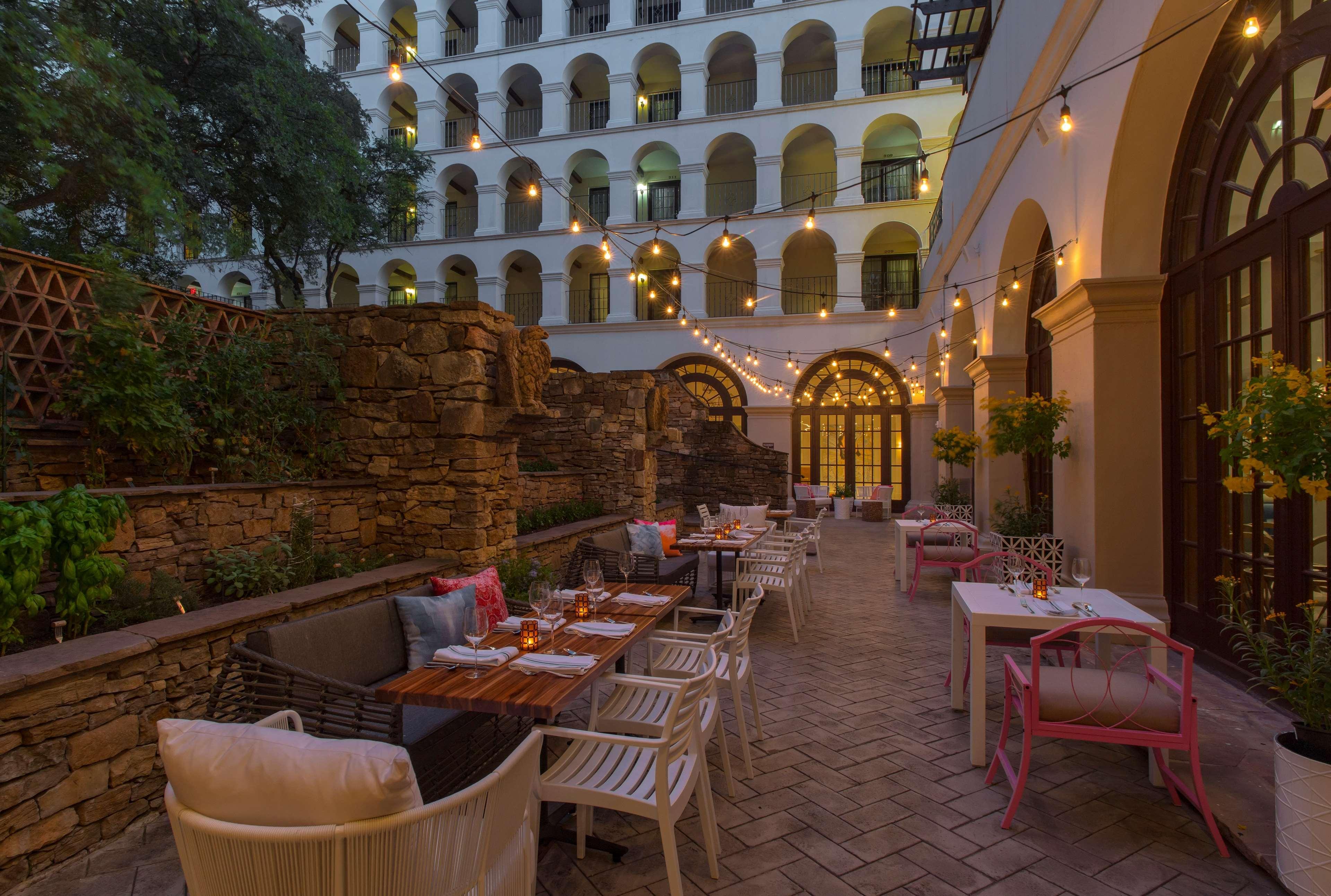 Hotel Doubletree By Hilton Austin Zewnętrze zdjęcie