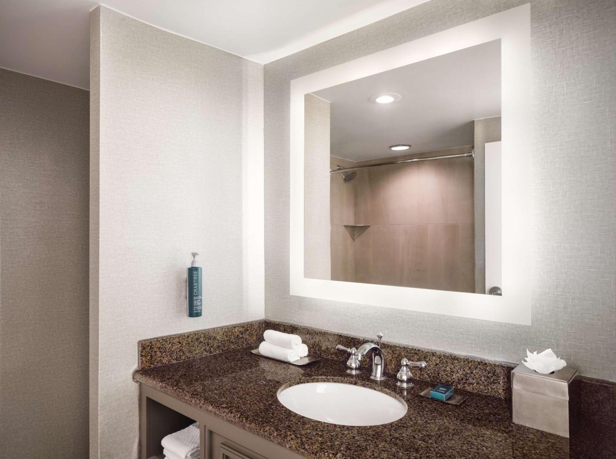 Hotel Doubletree By Hilton Austin Zewnętrze zdjęcie